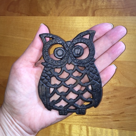 🦉Small cast iron owl trivet VTG 🦉 - Picture 7 of 7